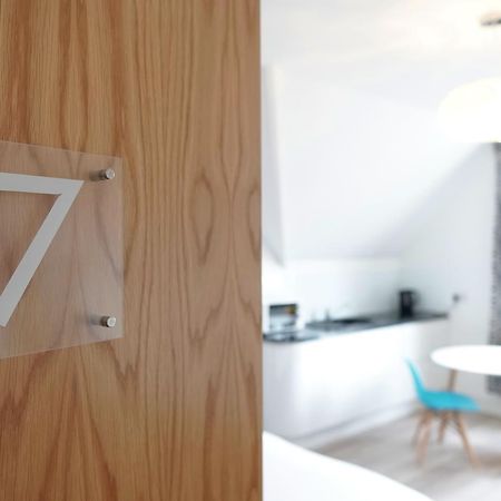 One Helena Road Serviced Apartments เซาท์ซี ภายนอก รูปภาพ