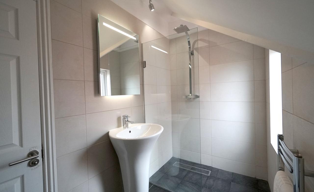 One Helena Road Serviced Apartments เซาท์ซี ภายนอก รูปภาพ